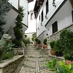 Ξενοδοχείο Mangalemi 4*