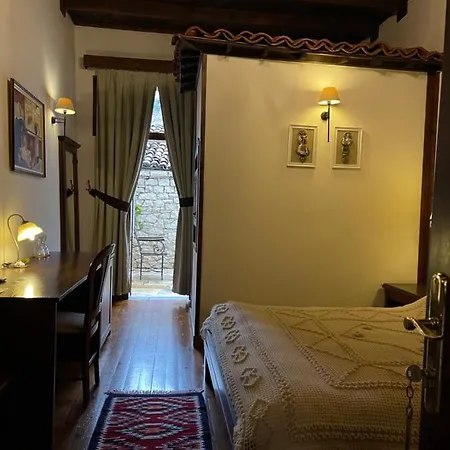 Hotel Mangalemi Berat