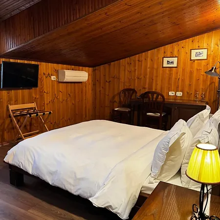 Hotel Mangalemi Berat