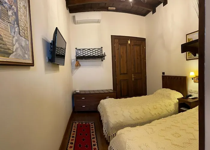 Hotel Mangalemi Berat