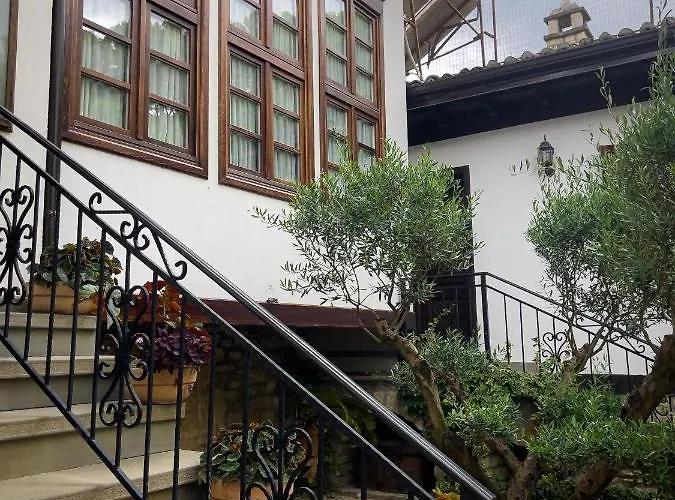 Hotel Mangalemi Berat