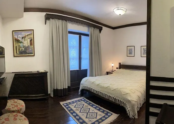 Hotel Mangalemi Berat